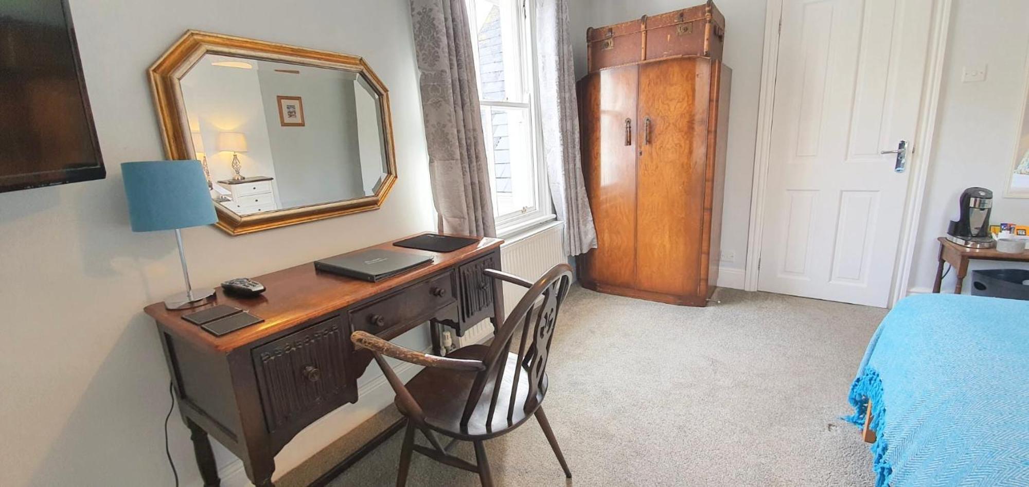 Bed & Breakfast Holbein House