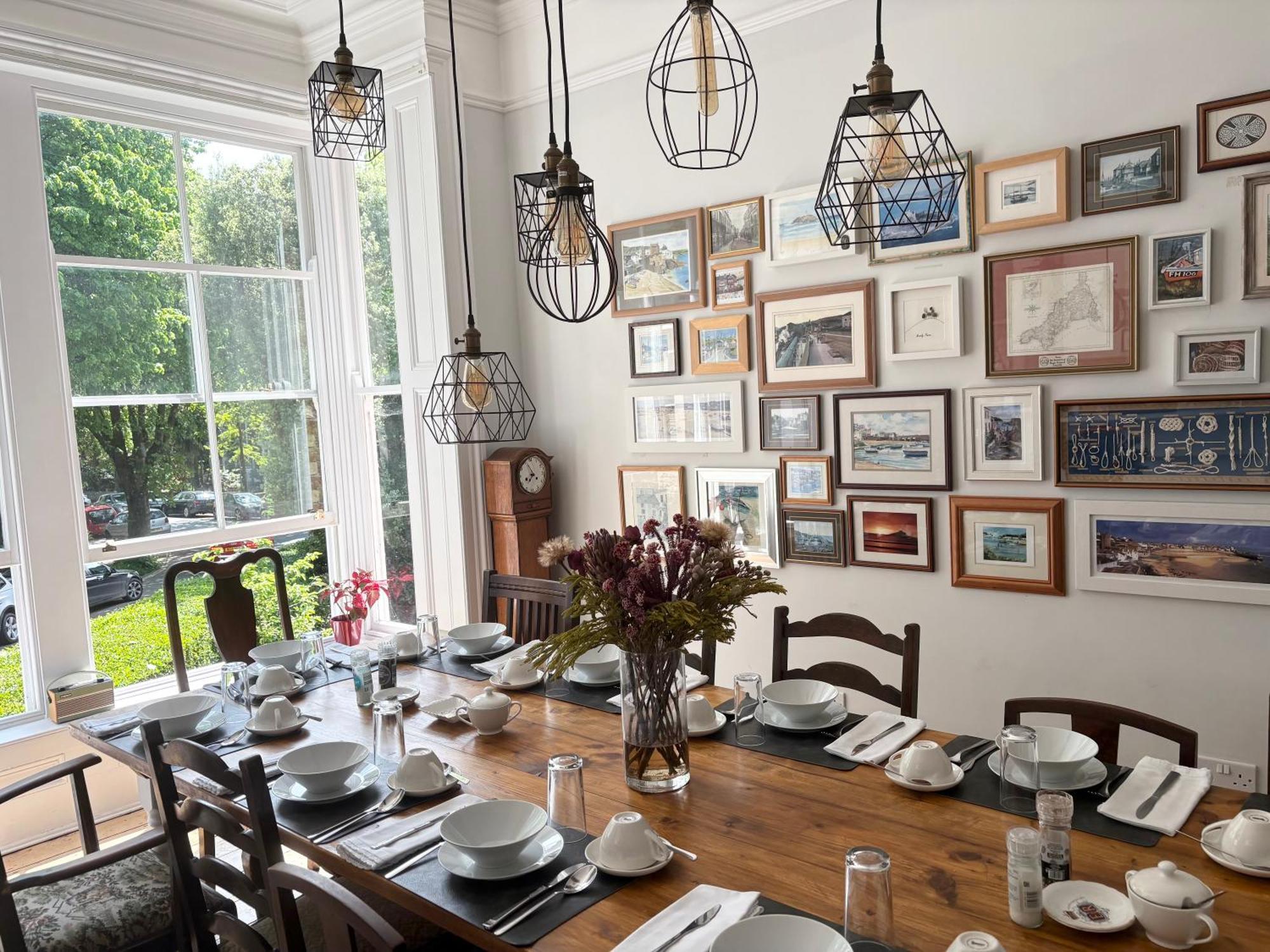 Holbein House Bed & Breakfast 3*
